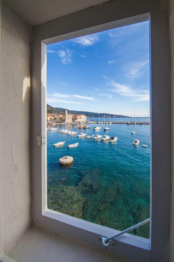 Villa Martina Komiža المظهر الخارجي الصورة