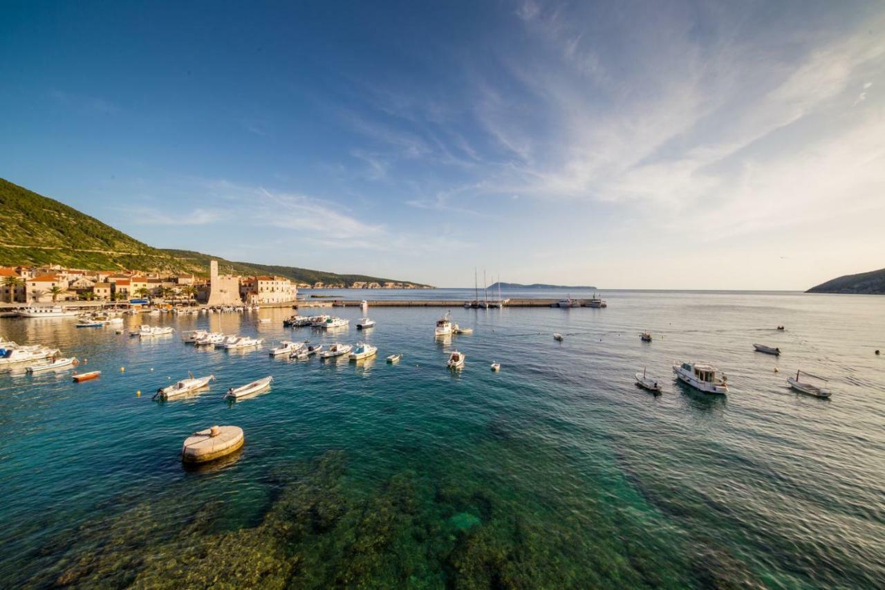 Villa Martina Komiža المظهر الخارجي الصورة